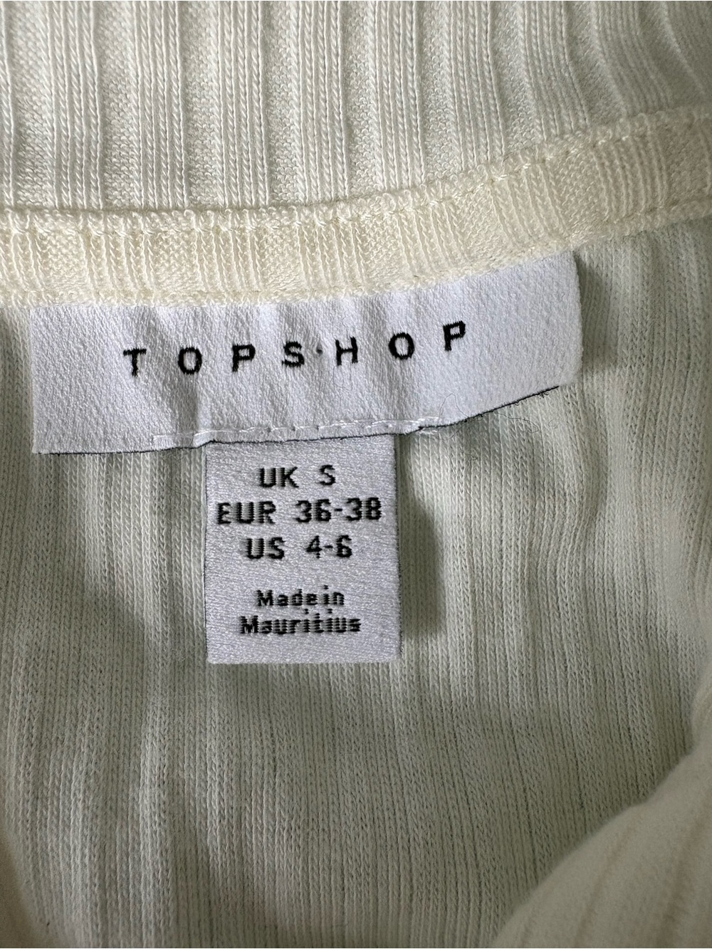 Topshop Cream Ribbed Button-Front Sleeveless Top - Picture 2 of 4
